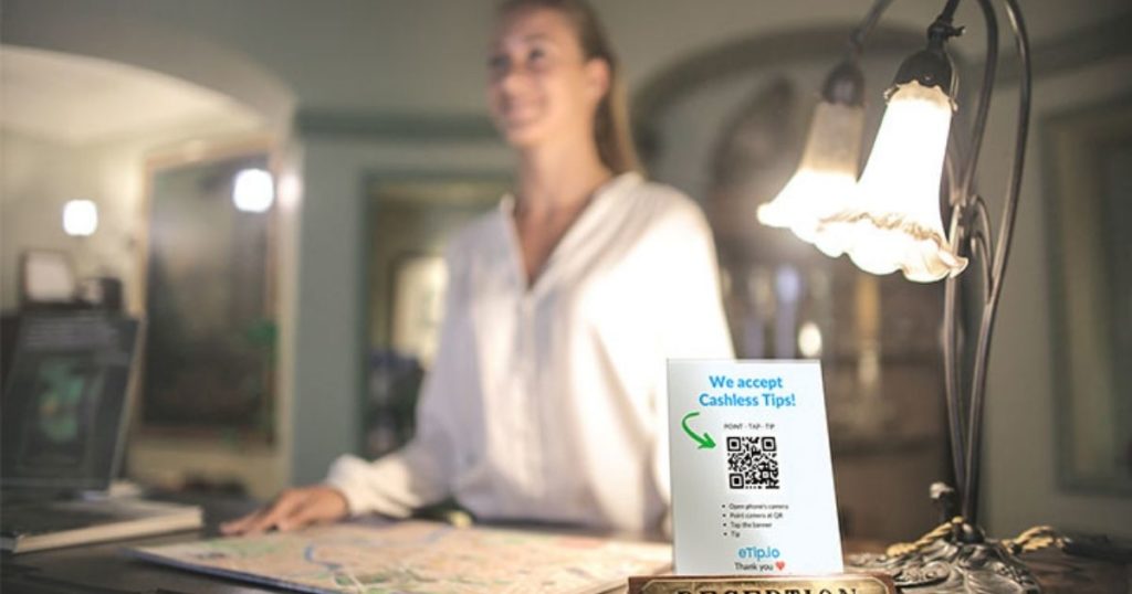 How to Tip Service Workers Featured Image